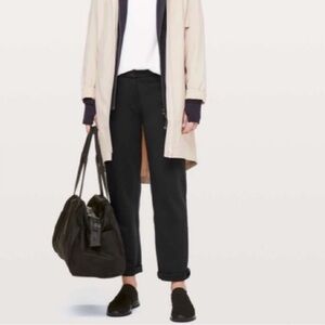 lululemon on the move athletica Black Straight Leg Pants